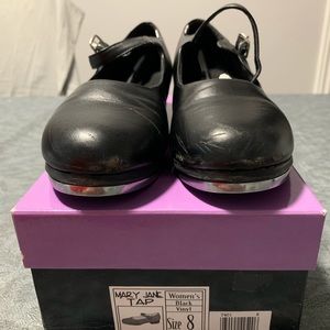 Size 8 tap shoes